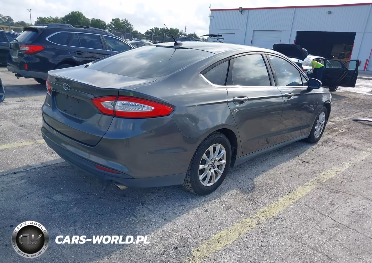2016 Ford Fusion S VIN:3FA6P0G73GR332832 - 4