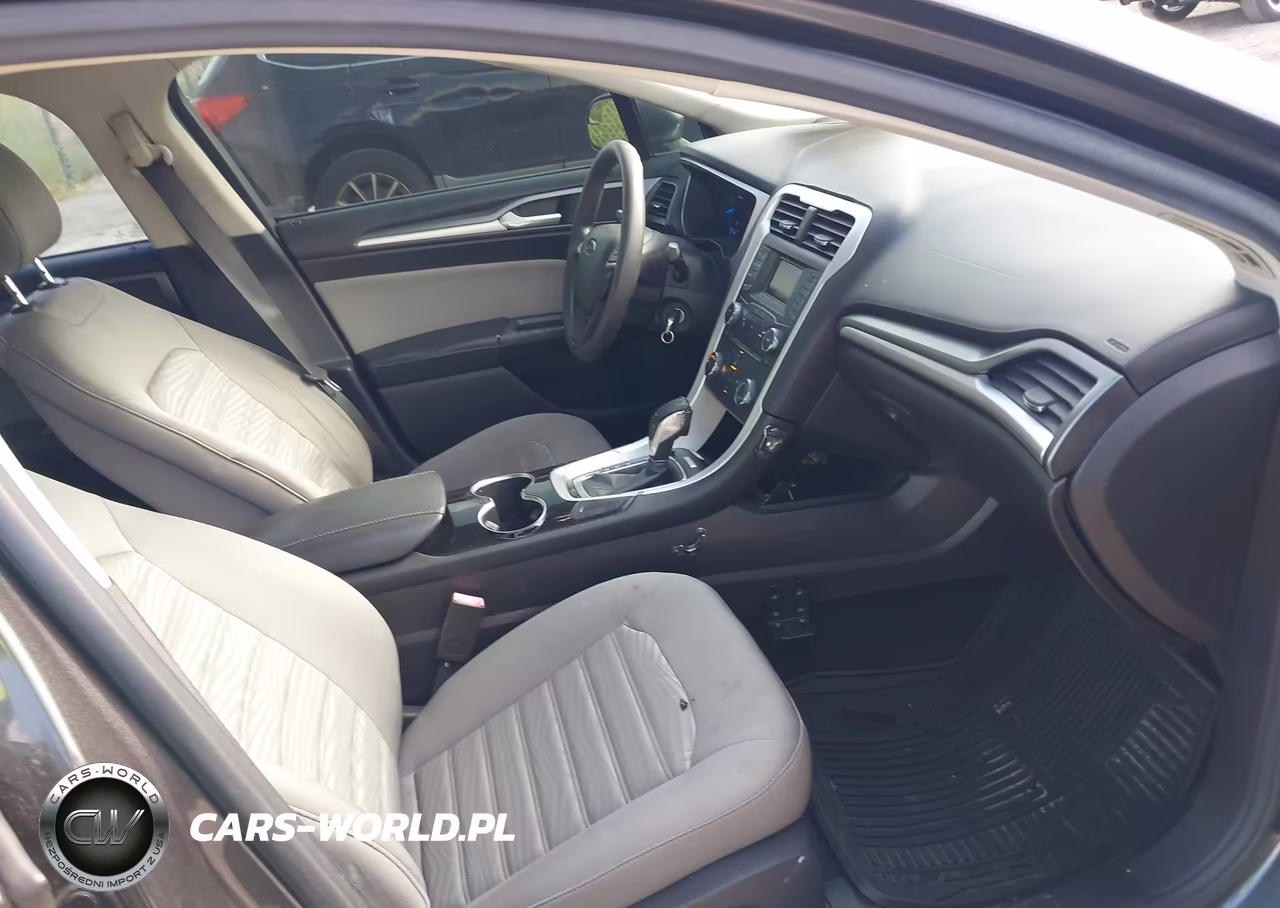 2016 Ford Fusion S VIN:3FA6P0G73GR332832 - 5