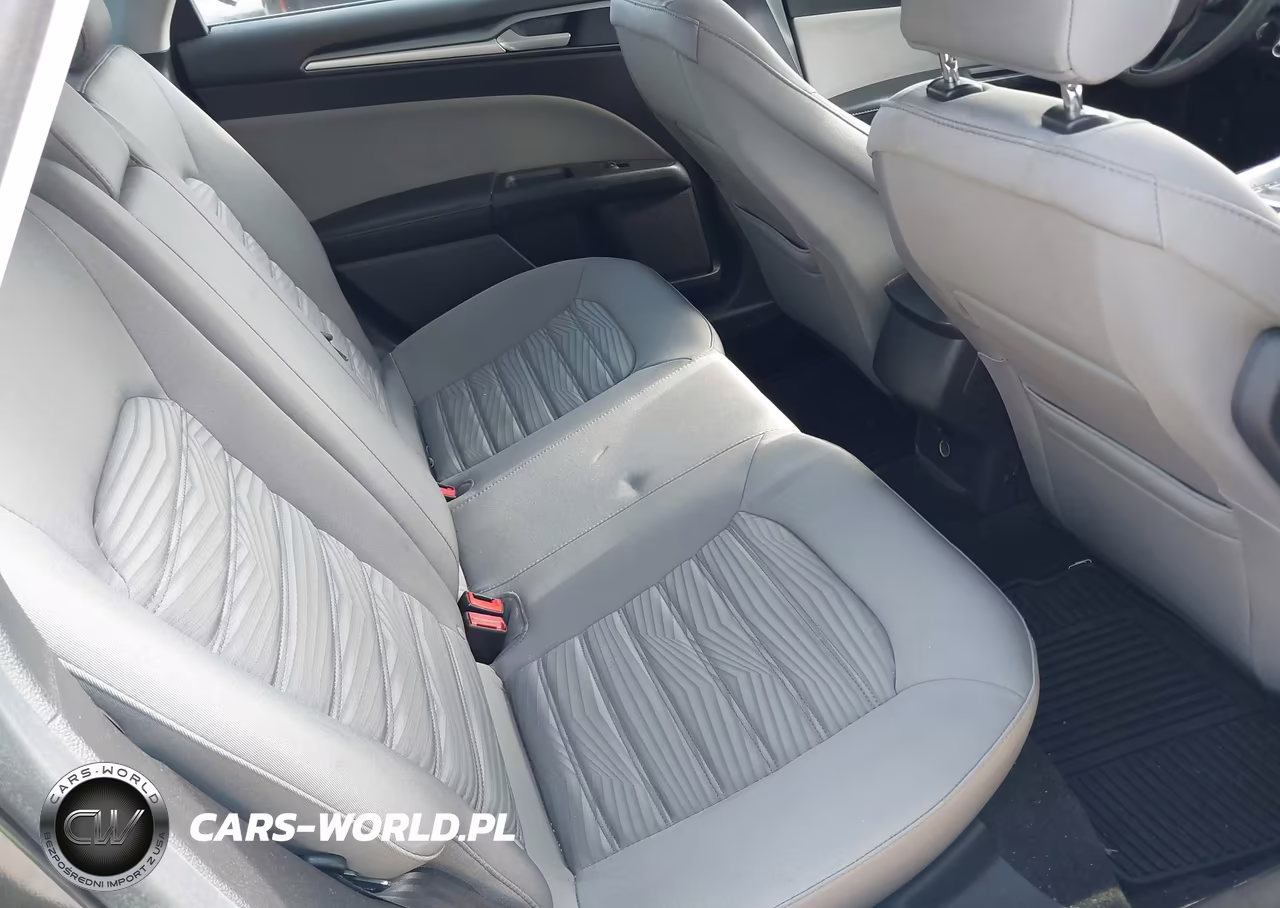 2016 Ford Fusion S VIN:3FA6P0G73GR332832 - 8