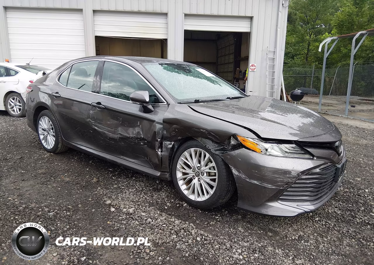 2020 Toyota Camry Xle – zdjęcie 1 z 17