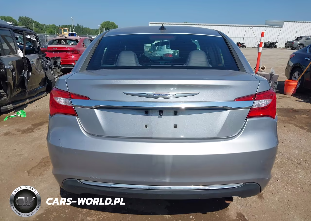 2013 Chrysler 200 Touring VIN:1C3CCBBB7DN539629 - 16