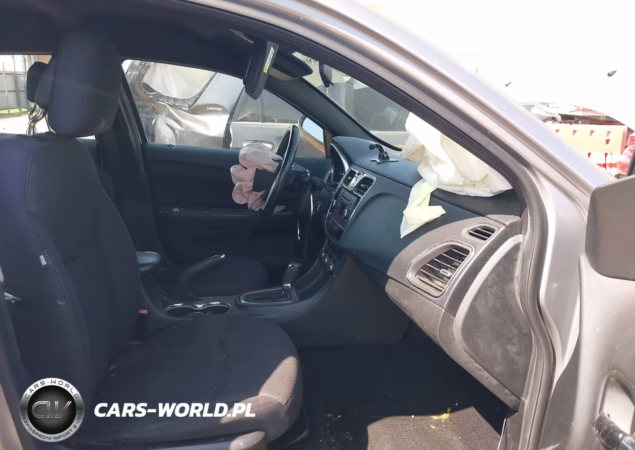 2013 Chrysler 200 Touring VIN:1C3CCBBB7DN539629 - 5