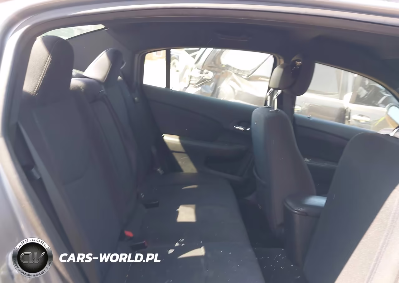2013 Chrysler 200 Touring VIN:1C3CCBBB7DN539629 - 8