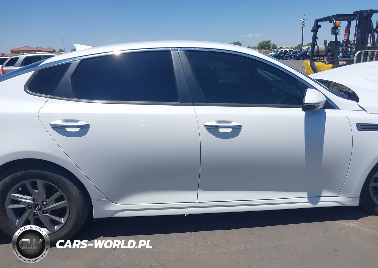 2019 Kia Optima Lx VIN:5XXGT4L38KG300020 - 14