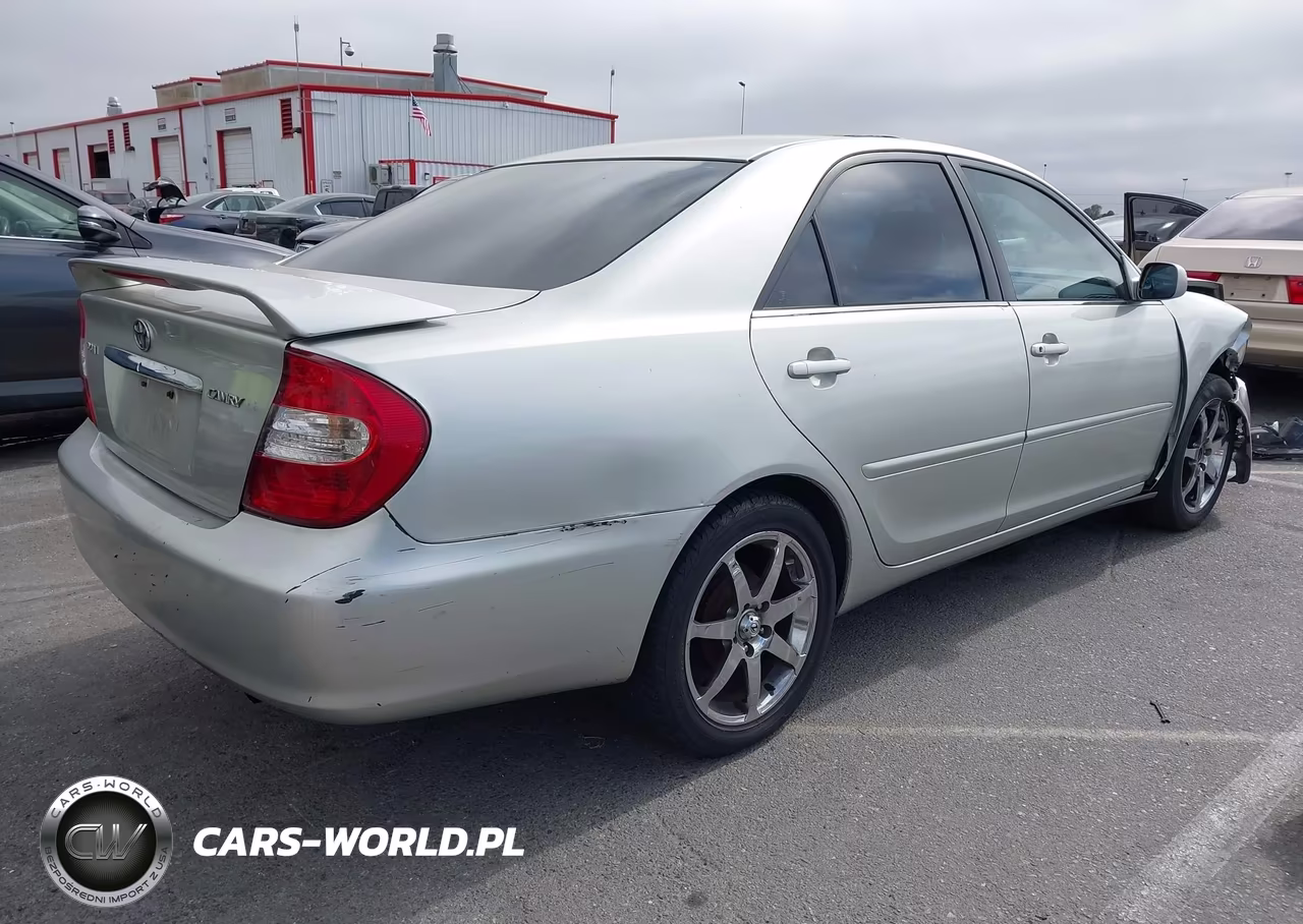 2003 Toyota Camry Le VIN:4T1BE32K43U154262 - 4