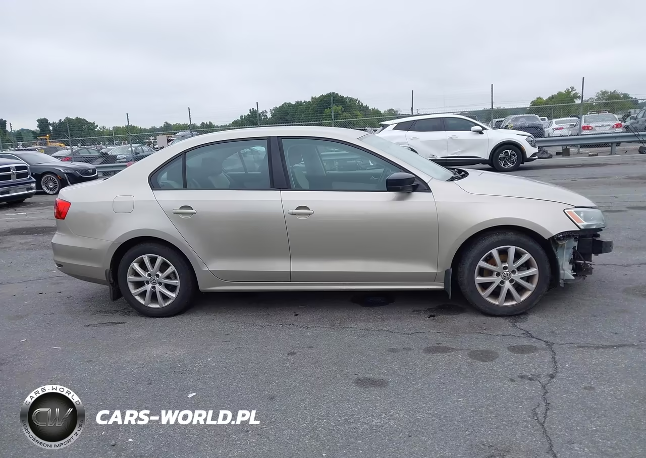 2015 Volkswagen Jetta 2.0L S VIN:3VW2K7AJ7FM221715 - 13