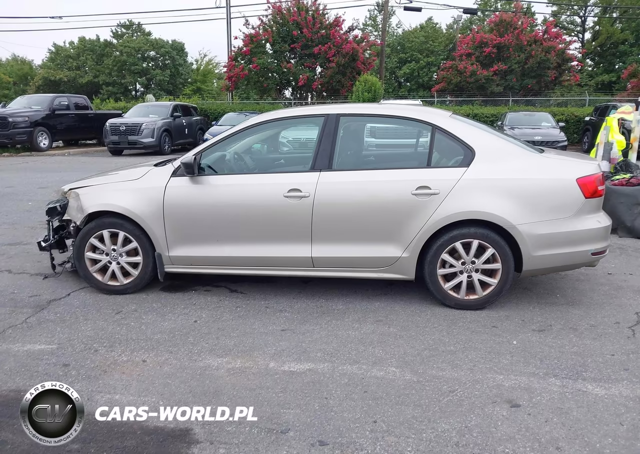 2015 Volkswagen Jetta 2.0L S VIN:3VW2K7AJ7FM221715 - 14