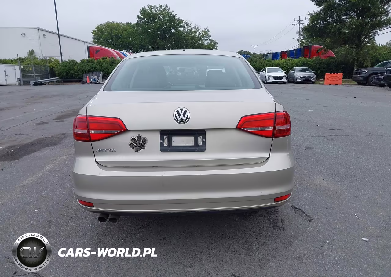 2015 Volkswagen Jetta 2.0L S VIN:3VW2K7AJ7FM221715 - 16