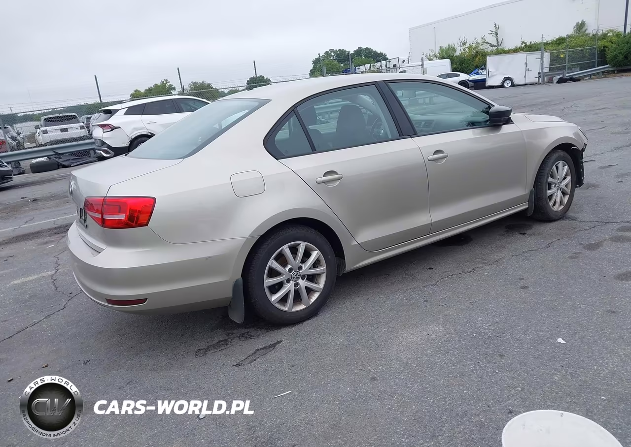 2015 Volkswagen Jetta 2.0L S VIN:3VW2K7AJ7FM221715 - 4