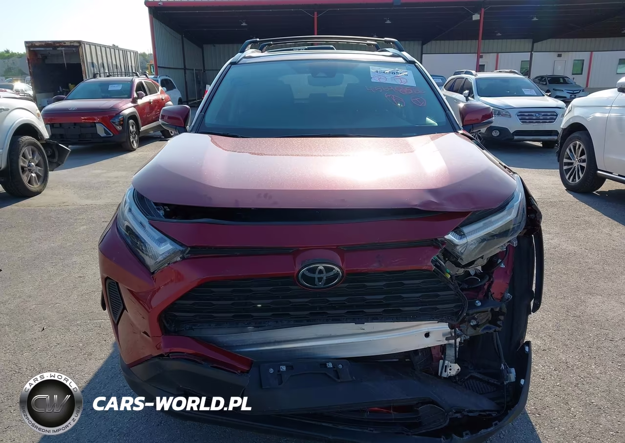2025 Toyota Rav4 Xle VIN:2T3W1RFV9SW393378 - 13