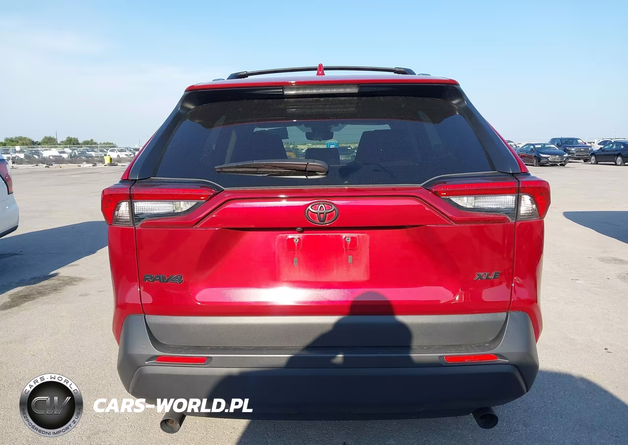 2025 Toyota Rav4 Xle VIN:2T3W1RFV9SW393378 - 17