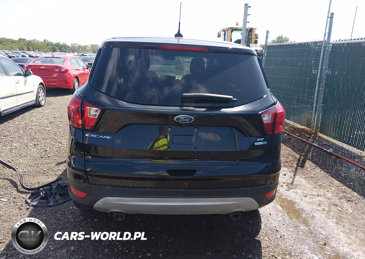 2019 Ford Escape Se VIN:1FMCU9GD6KUB54136 - 15
