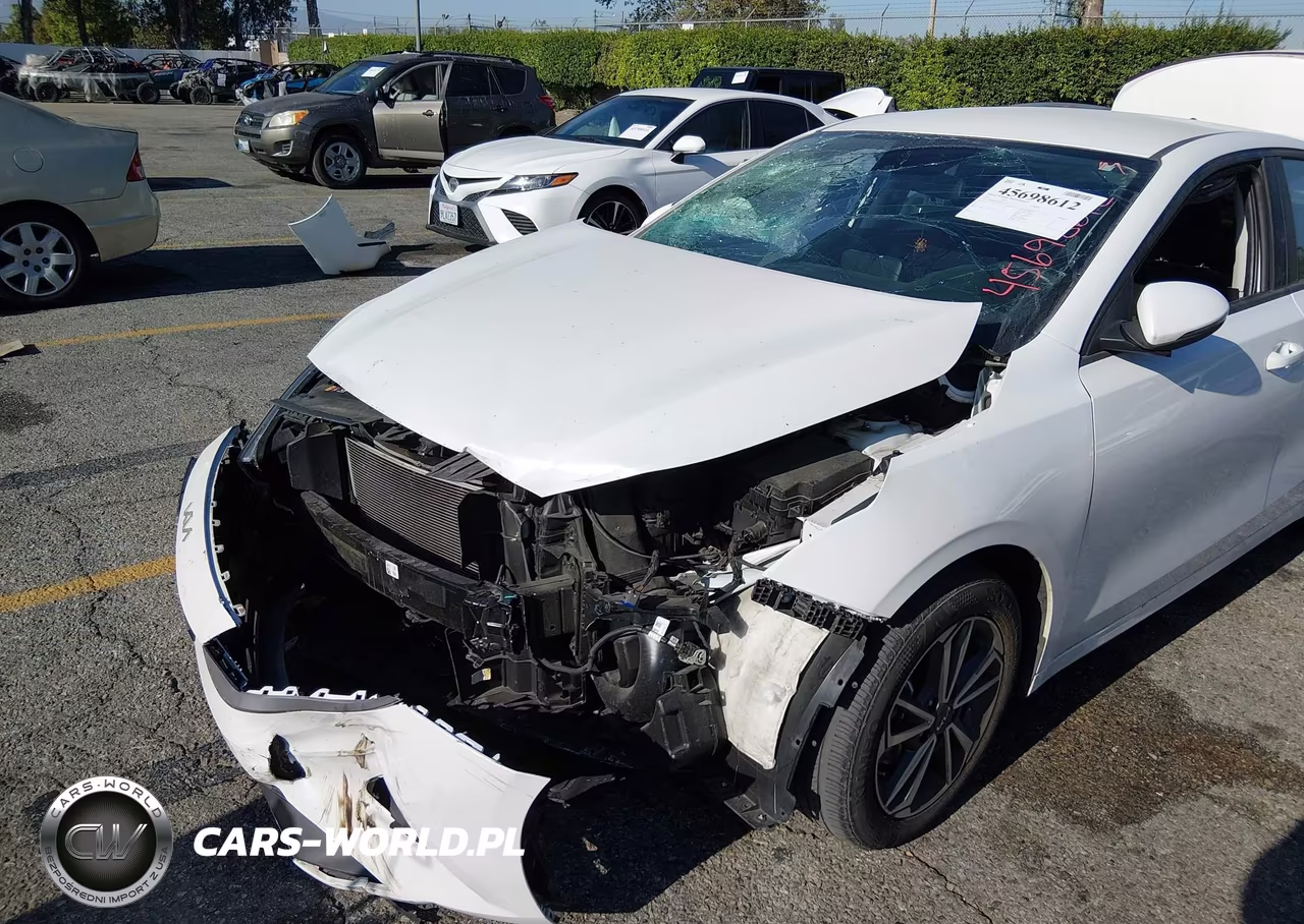 2023 Kia Forte Lxs VIN:3KPF24AD3PE651010 - 14
