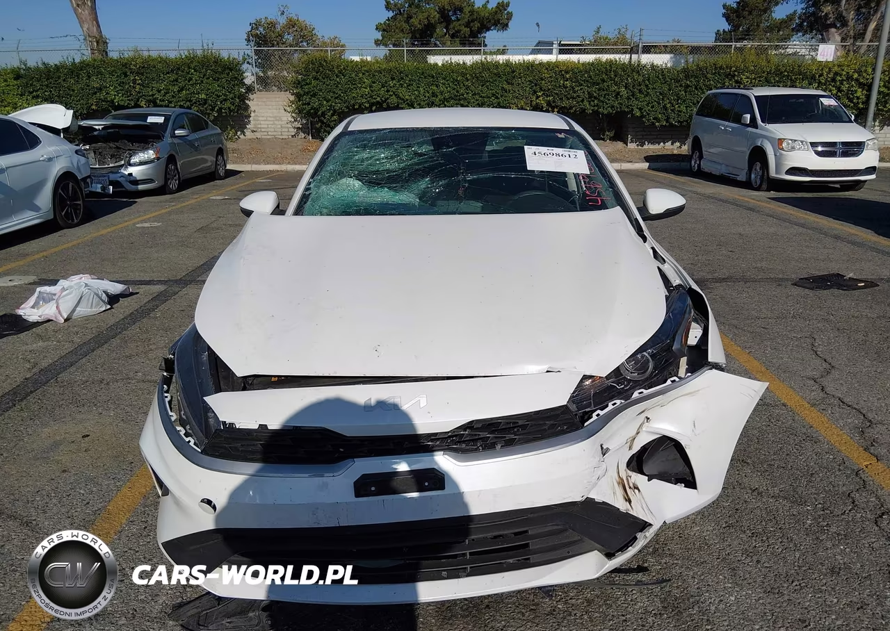 2023 Kia Forte Lxs VIN:3KPF24AD3PE651010 - 15