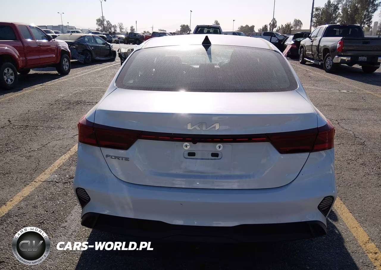 2023 Kia Forte Lxs VIN:3KPF24AD3PE651010 - 19