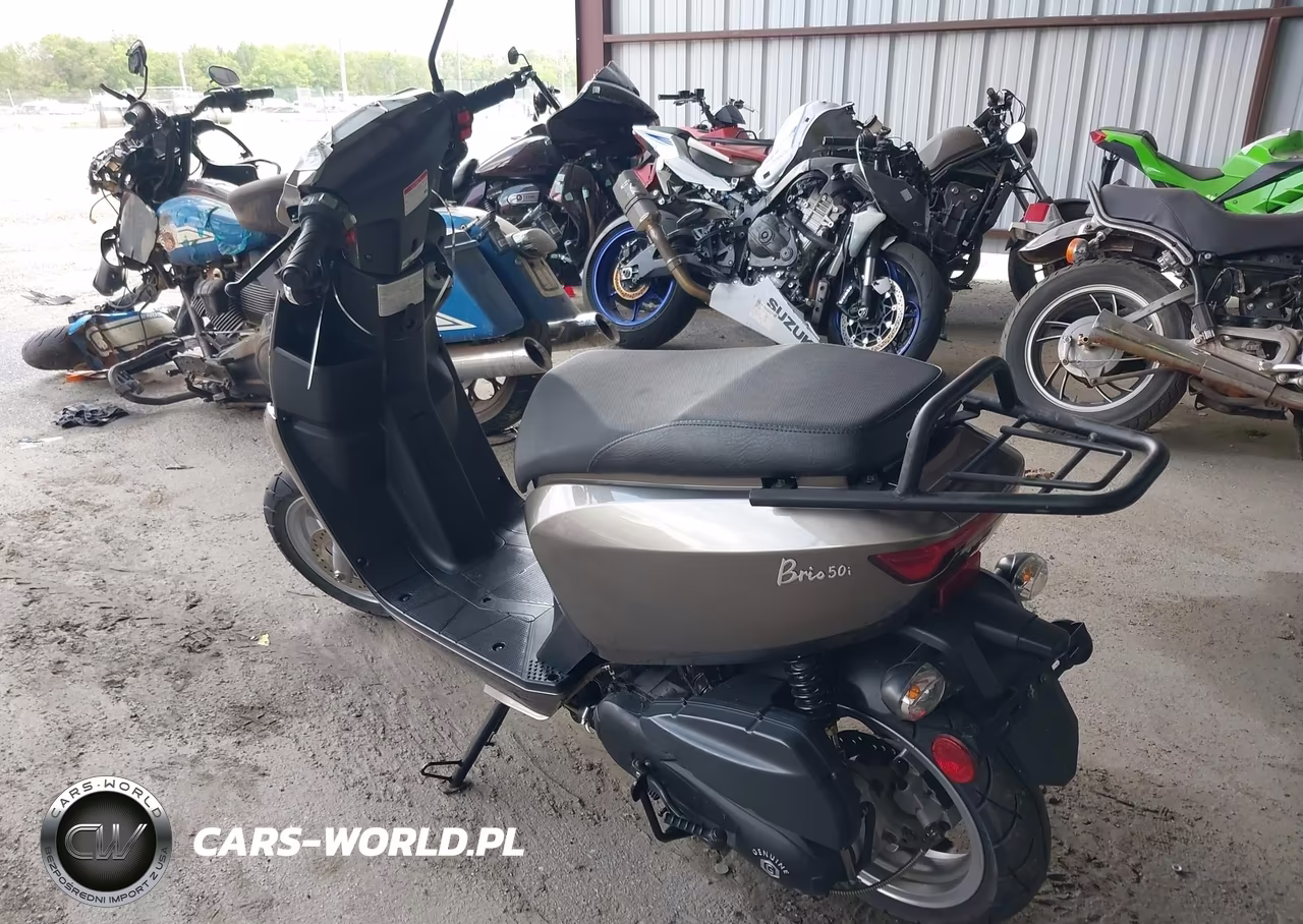 2023 Genuine Scooter Co. Brio 50I VIN:L4HGDTC10P6000019 - 3