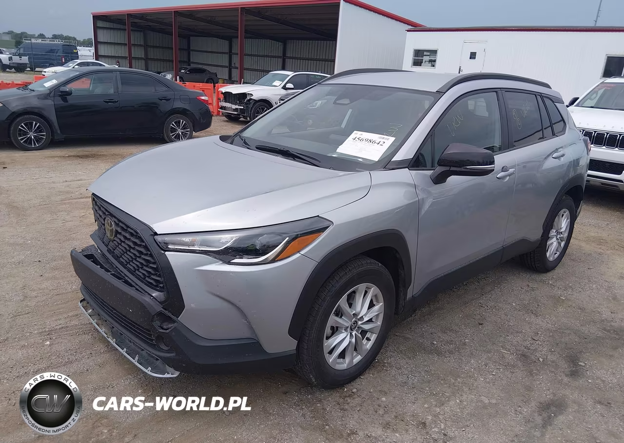 2025 Toyota Corolla Cross Le VIN:7MUCAAAG6SV119575 - 2