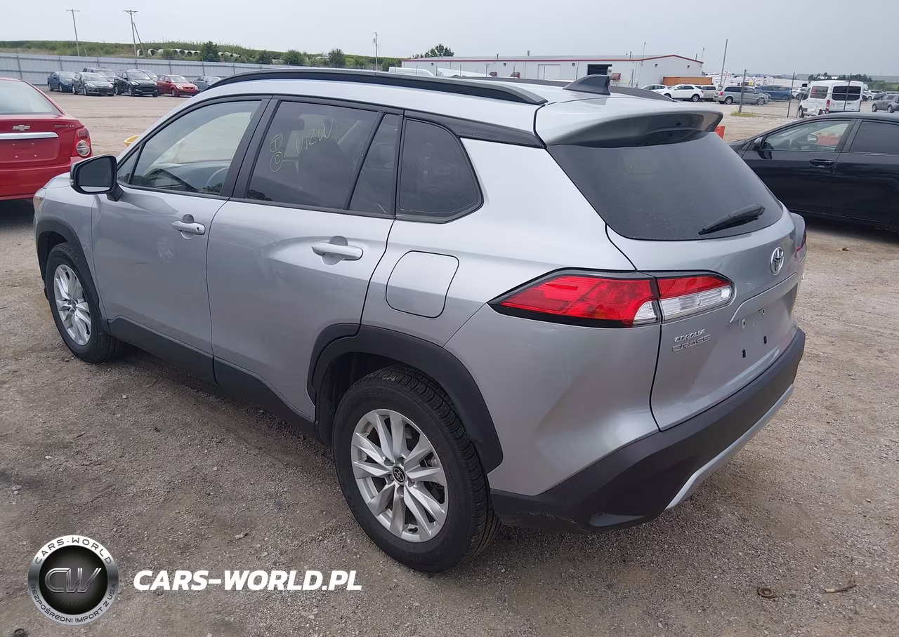 2025 Toyota Corolla Cross Le VIN:7MUCAAAG6SV119575 - 3