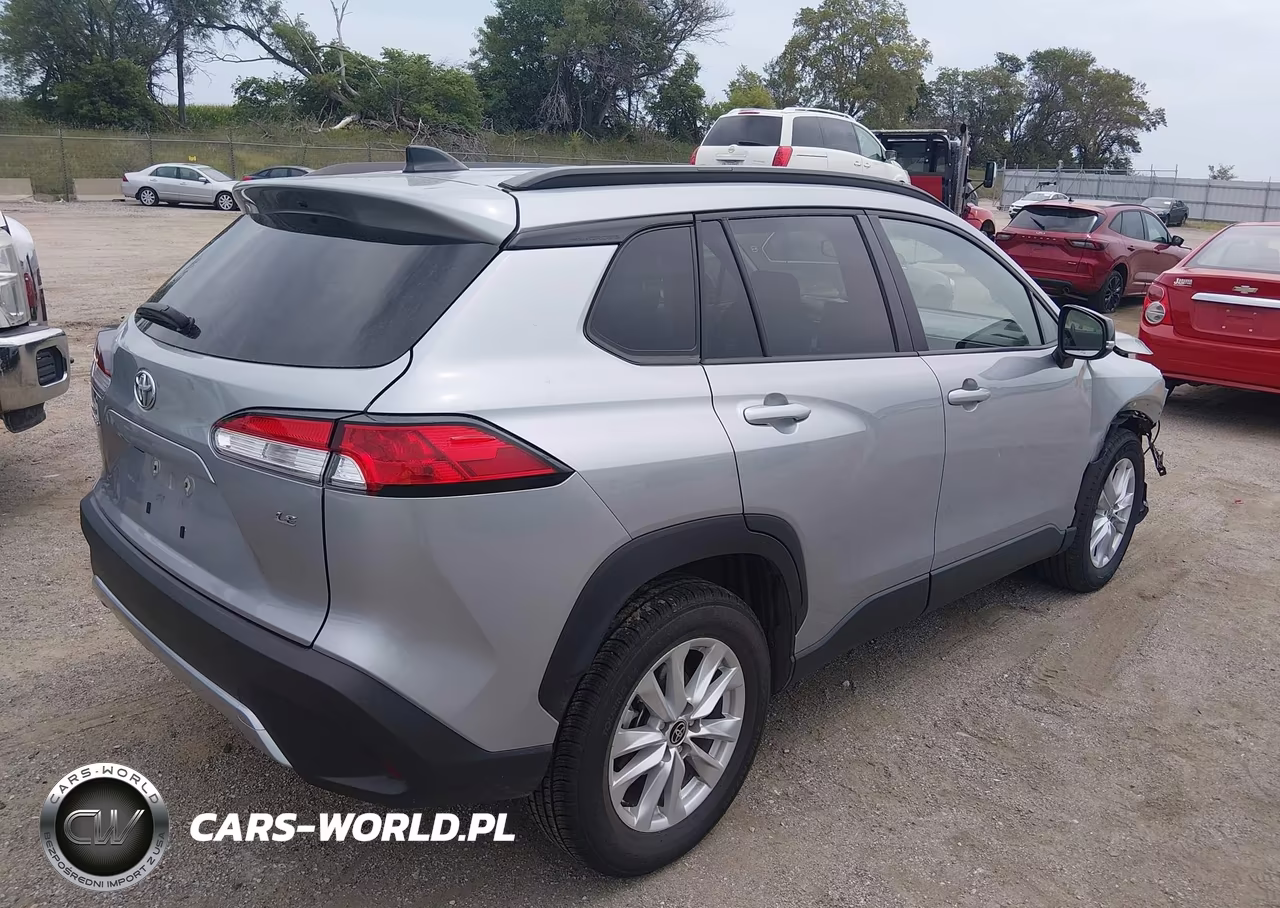 2025 Toyota Corolla Cross Le VIN:7MUCAAAG6SV119575 - 4