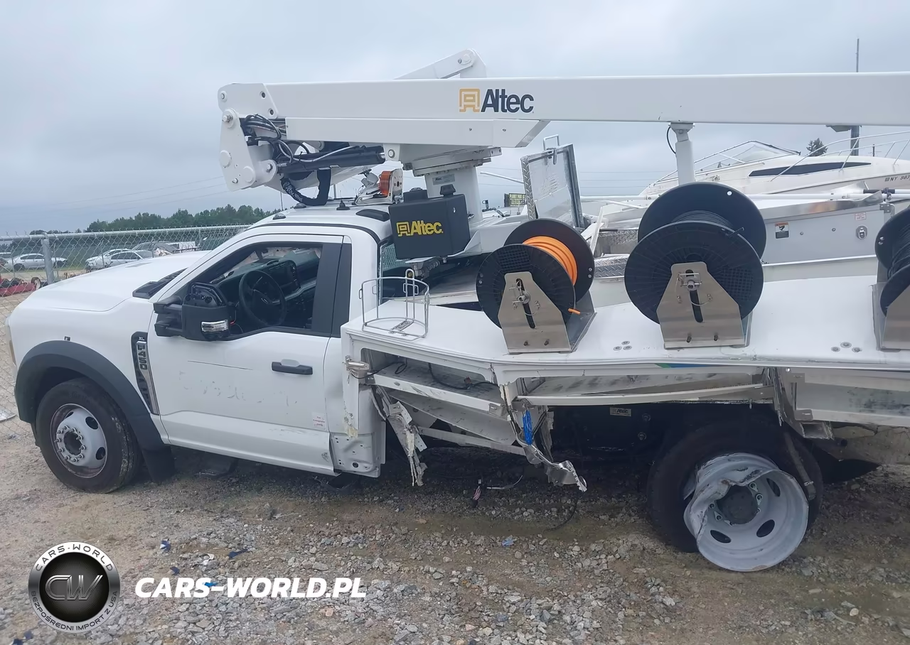 2024 Ford F-450 Chassis Xl VIN:1FDUF4GN8RDA38716 - 11