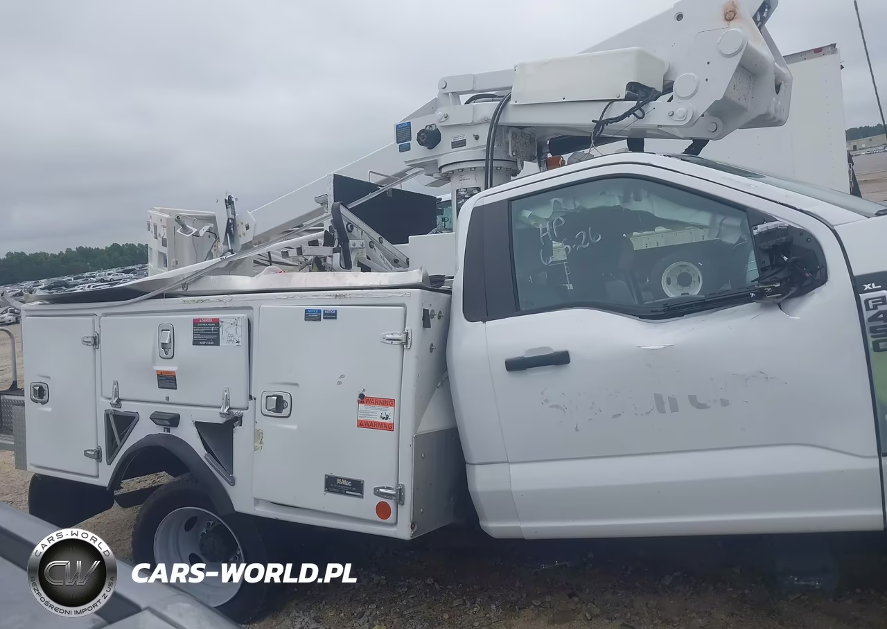 2024 Ford F-450 Chassis Xl VIN:1FDUF4GN8RDA38716 - 17