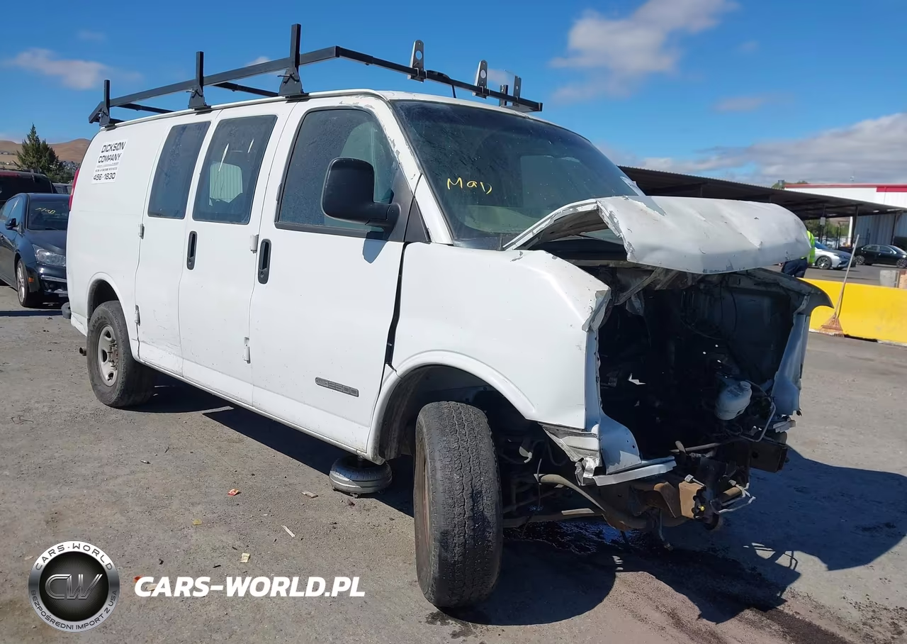 2005 GMC Savana Standard