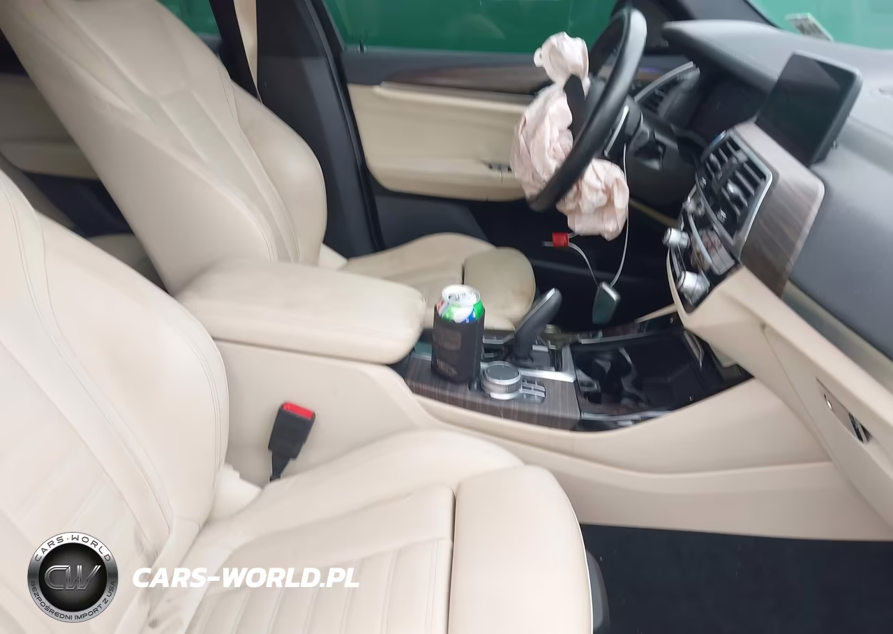 2020 BMW X3 xDrive30I VIN:5UXTY5C01L9B48996 - 5