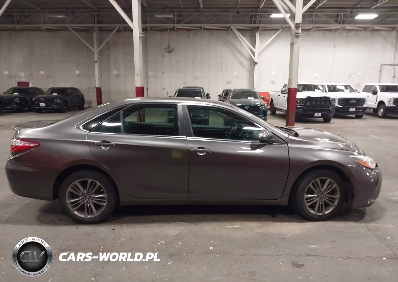 2016 Toyota Camry Se VIN:4T1BF1FKXGU193584 - 13