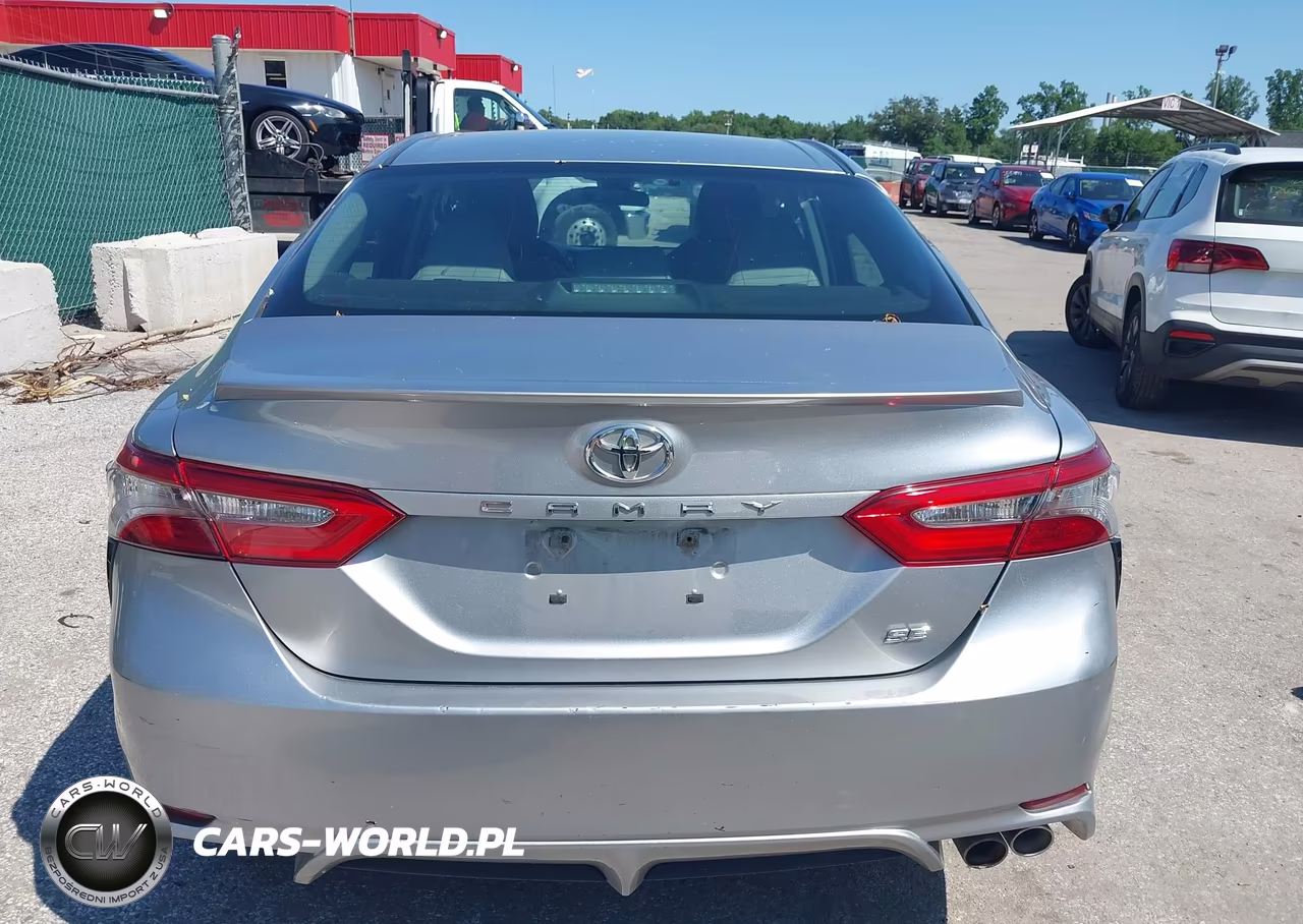 2018 Toyota Camry Se VIN:4T1B11HK8JU072359 - 16