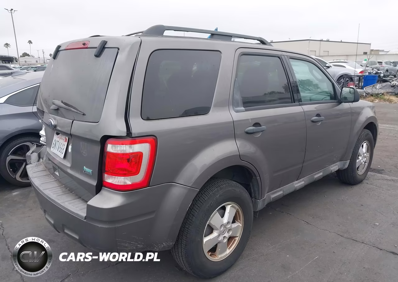 2011 Ford Escape Xlt VIN:1FMCU0DG1BKA87466 - 4