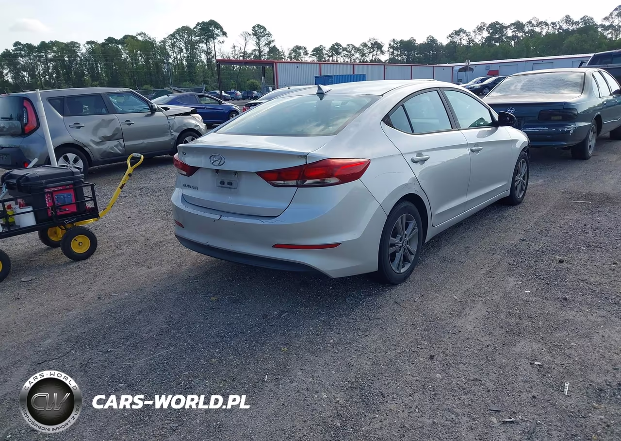 2017 Hyundai Elantra Se VIN:5NPD84LF1HH159075 - 4