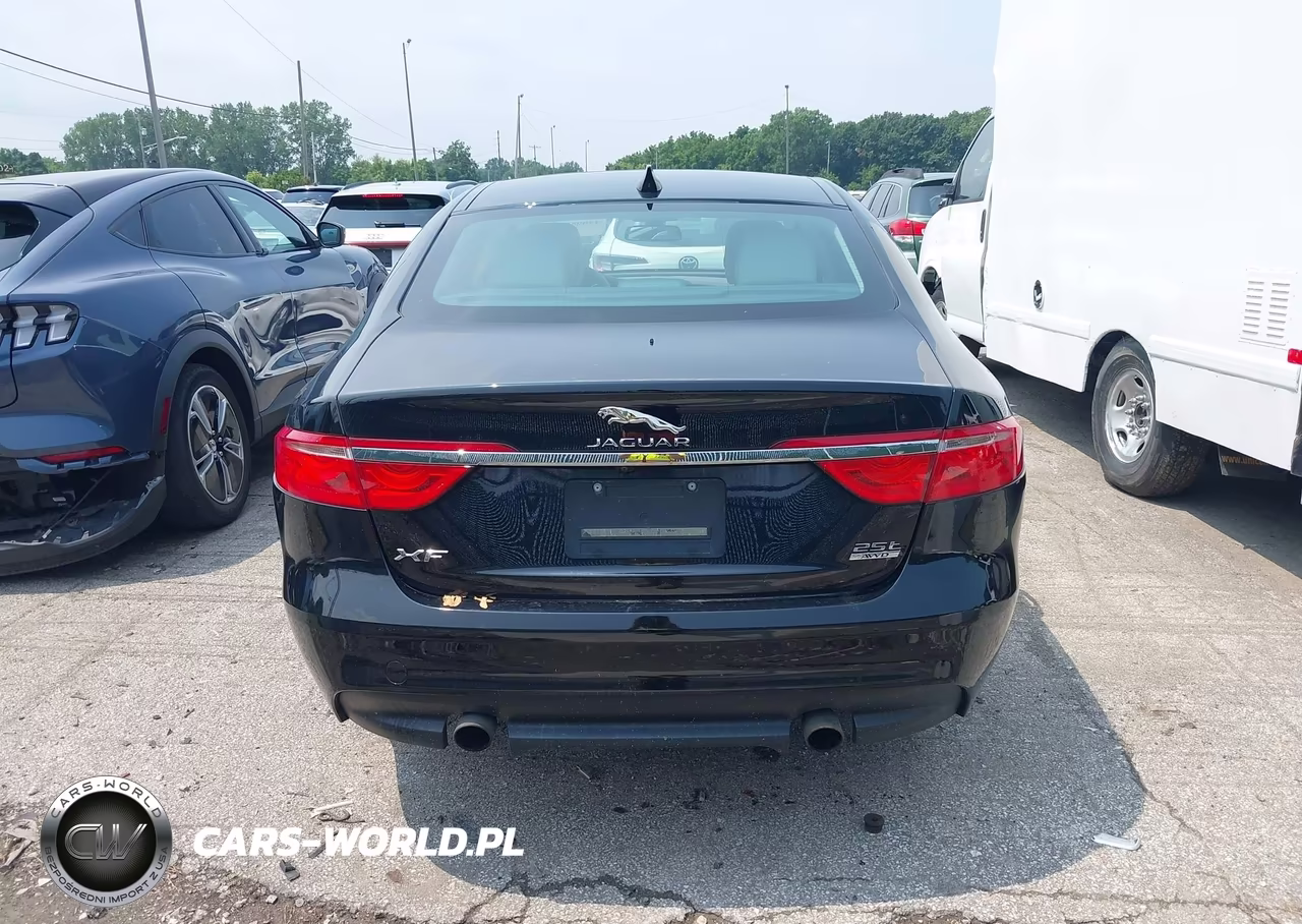2018 Jaguar Xf 25T VIN:SAJBS4FX6JCY54331 - 16
