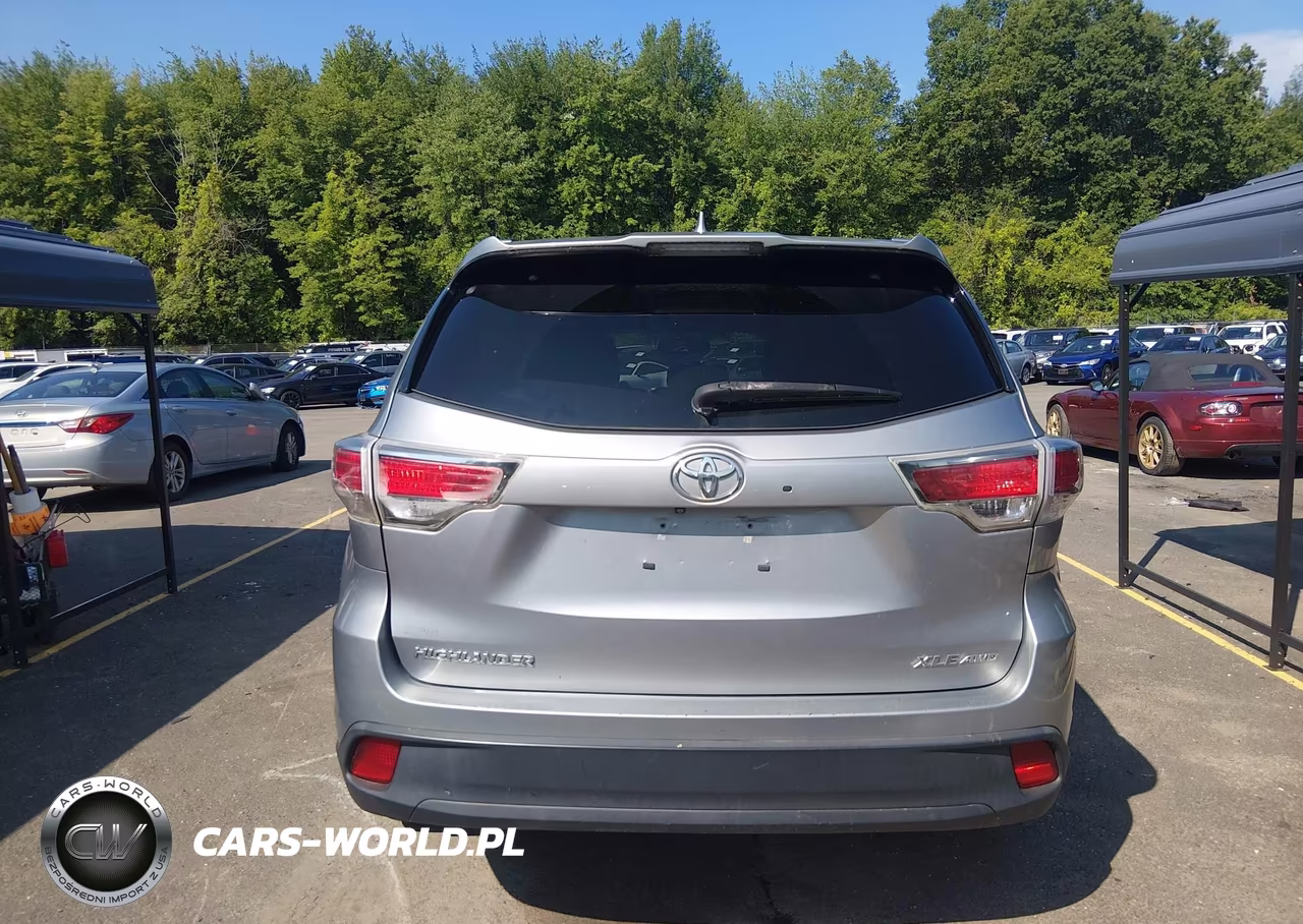 2015 Toyota Highlander Xle V6 VIN:5TDJKRFH2FS153291 - 16