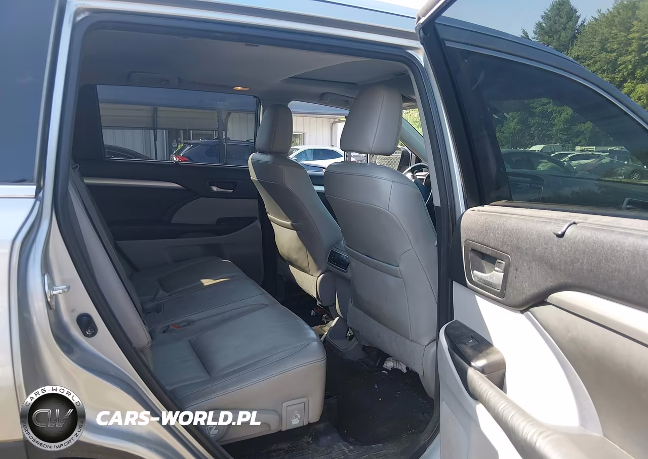 2015 Toyota Highlander Xle V6 VIN:5TDJKRFH2FS153291 - 8