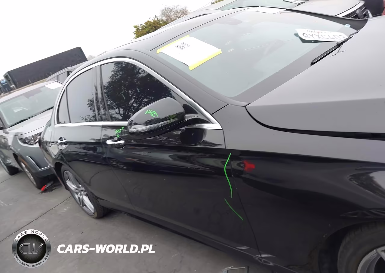 2018 Mercedes-Benz E 300 VIN:WDDZF4JBXJA427121 - 13