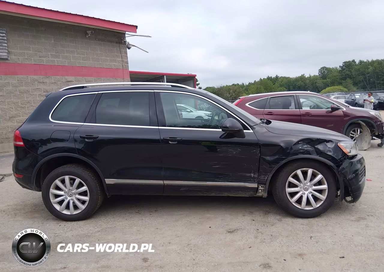 2012 Volkswagen Touareg Tdi Sport VIN:WVGFK9BP3CD000313 - 14