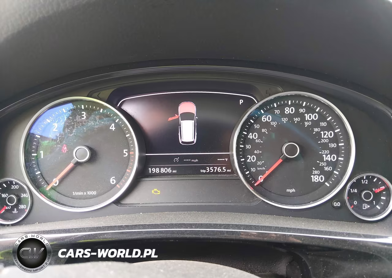 2012 Volkswagen Touareg Tdi Sport VIN:WVGFK9BP3CD000313 - 7