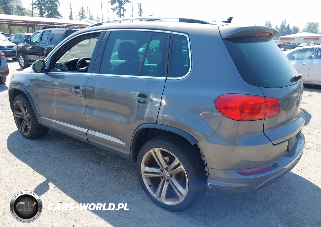 2016 Volkswagen Tiguan R-Line VIN:WVGAV7AXXGW616897 - 3