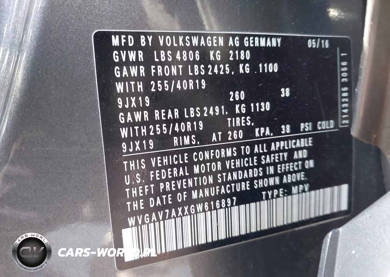 2016 Volkswagen Tiguan R-Line VIN:WVGAV7AXXGW616897 - 9