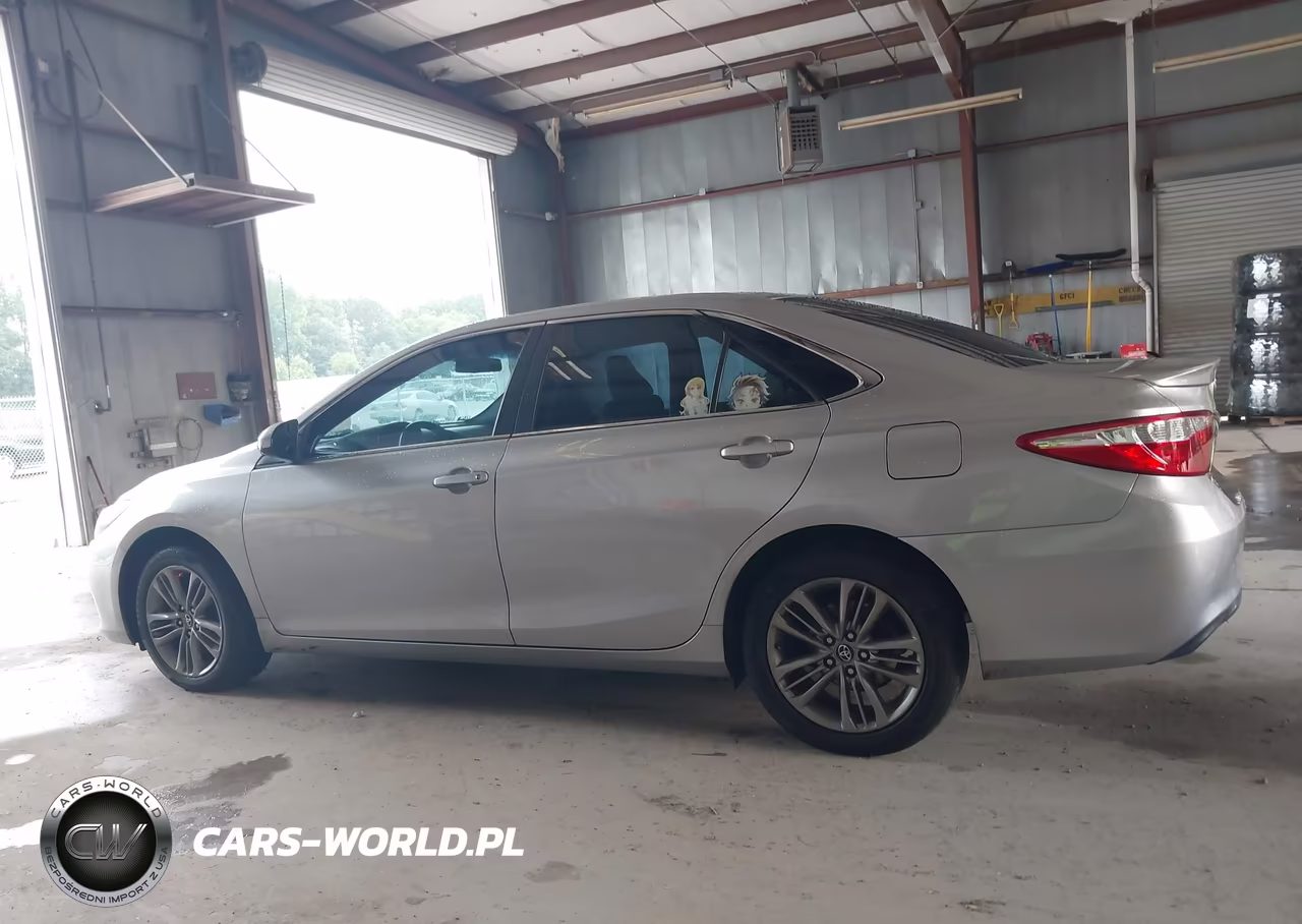 2017 Toyota Camry Se VIN:4T1BF1FK3HU774944 - 14