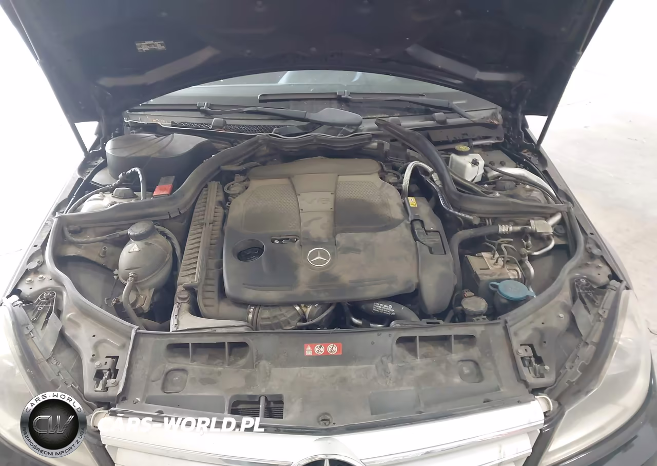 2013 Mercedes-Benz C 300 Sport 4Matic VIN:WDDGF8AB2DR244302 - 10