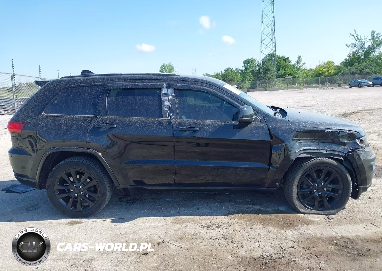 2017 Jeep Grand Cherokee Altitude VIN:1C4RJFAG9HC797765 - 13