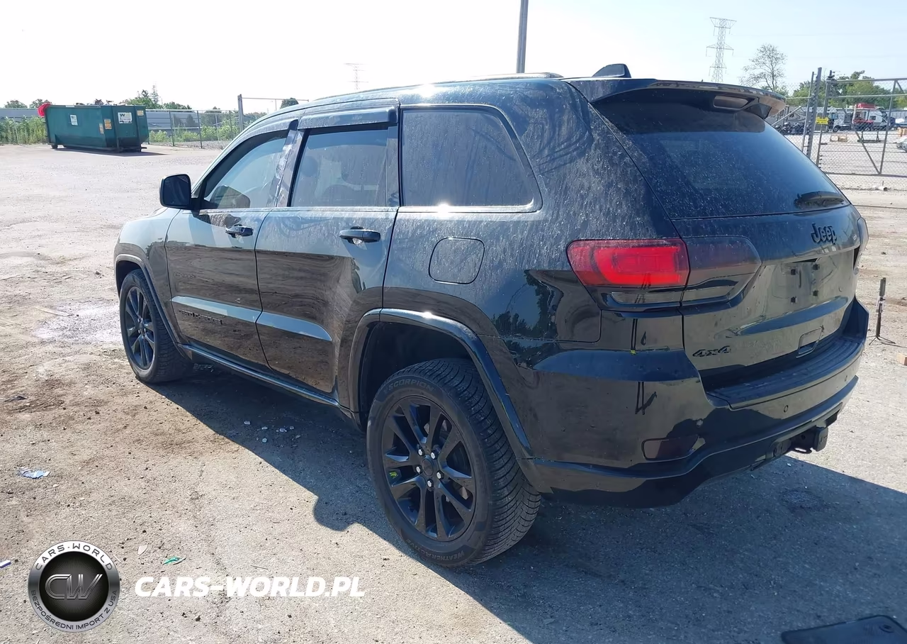2017 Jeep Grand Cherokee Altitude VIN:1C4RJFAG9HC797765 - 3