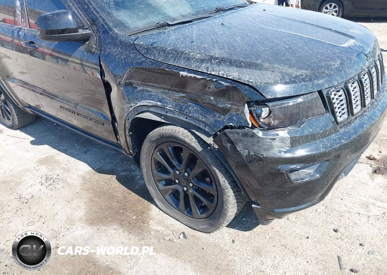2017 Jeep Grand Cherokee Altitude VIN:1C4RJFAG9HC797765 - 6