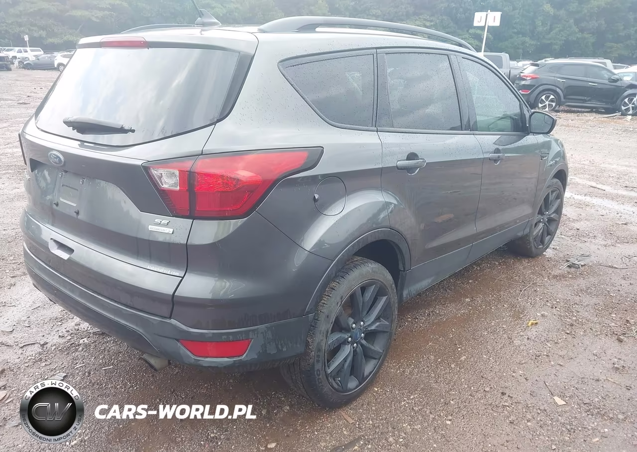 2019 Ford Escape Se VIN:1FMCU0GD8KUA87437 - 4