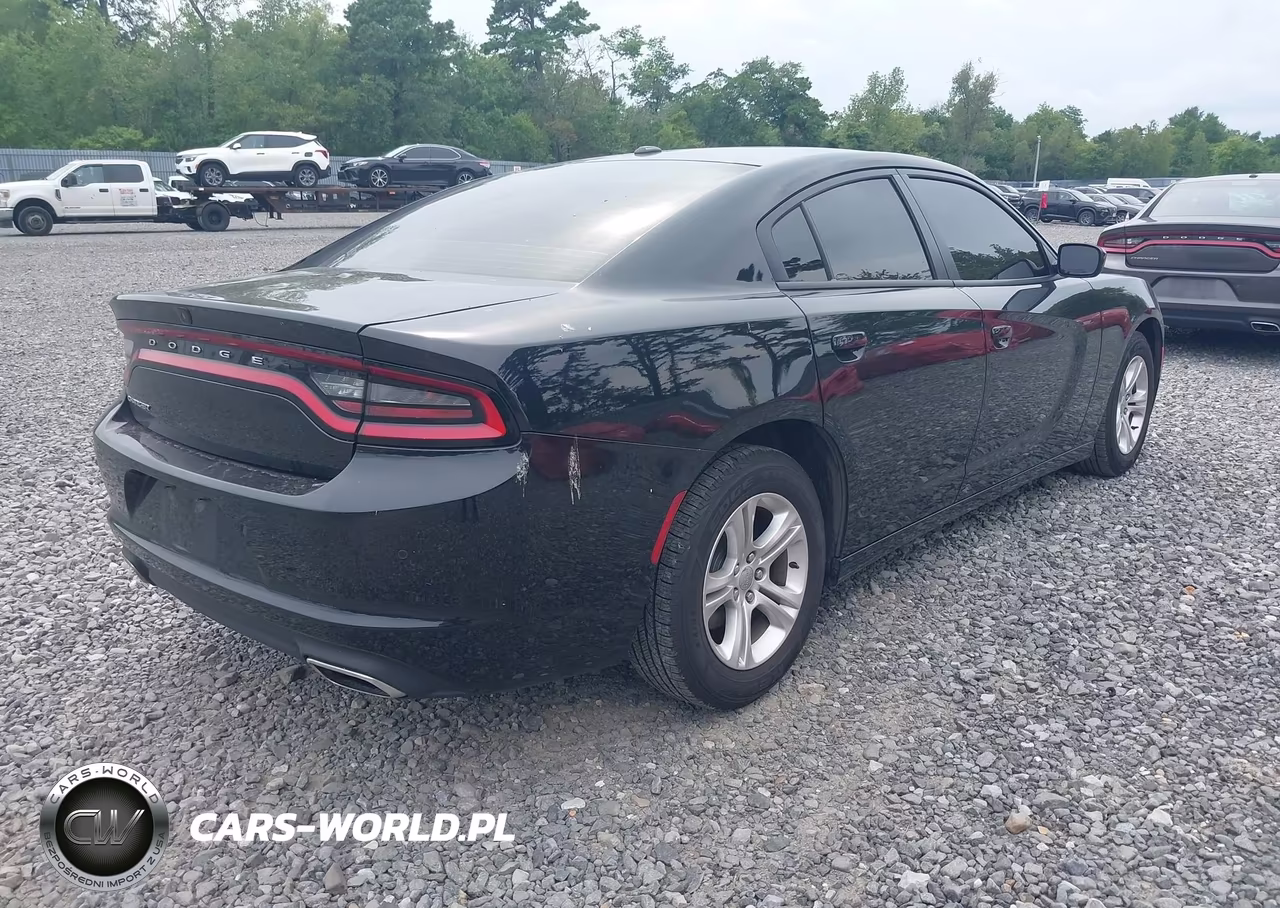 2020 Dodge Charger Sxt Rwd VIN:2C3CDXBG3LH190045 - 4
