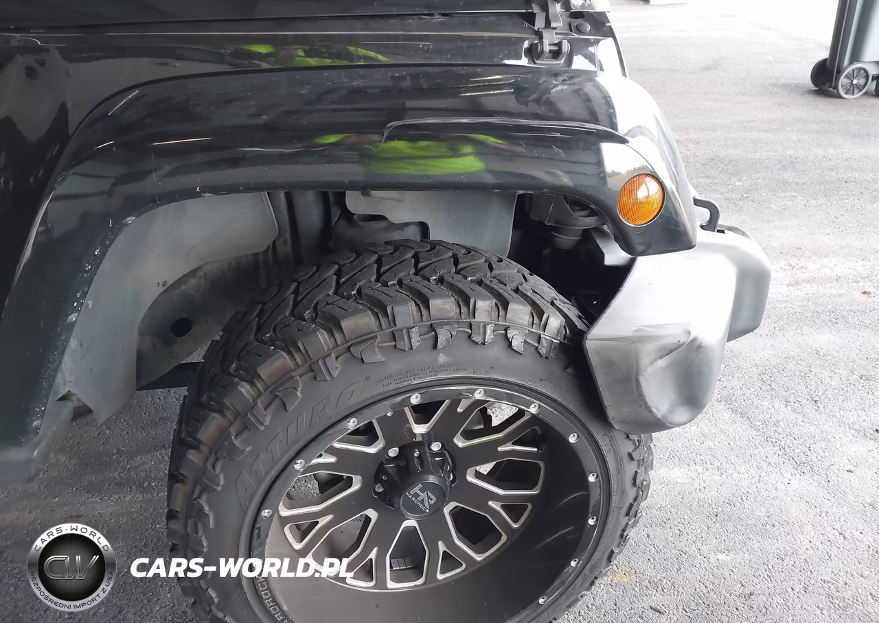 2016 Jeep Wrangler Unlimited Sahara VIN:1C4BJWEG7GL173733 - 20
