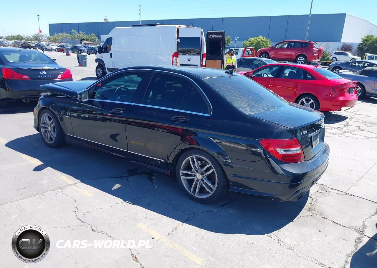 2012 MERCEDES-BENZ C 250 LUXURY-SPORT VIN:WDDGF4HB8CA633182 - 3