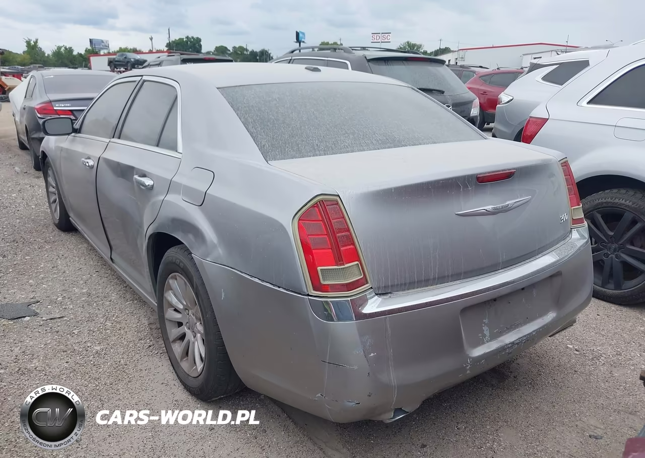 2013 Chrysler 300 Motown VIN:2C3CCAAGXDH626361 - 3