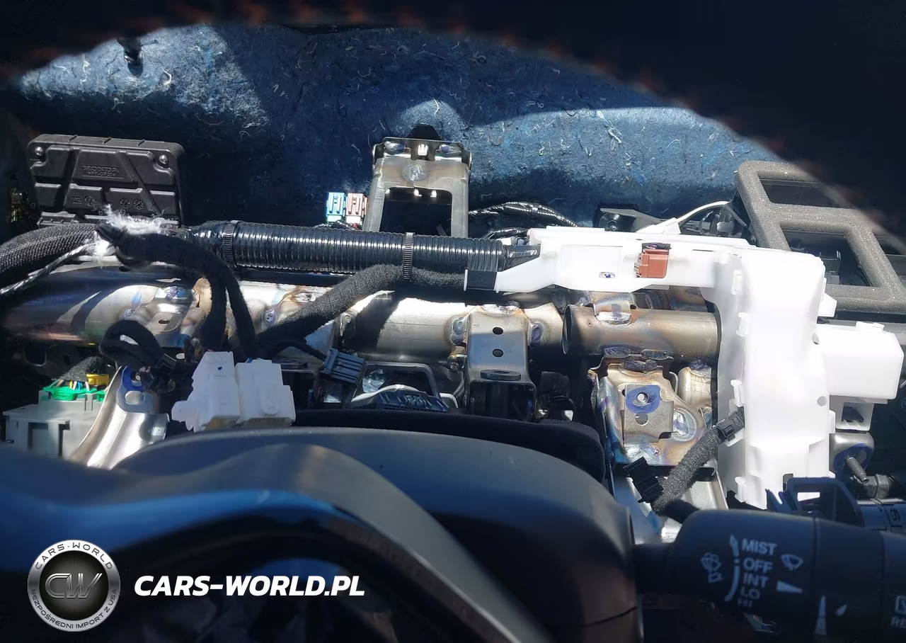 2025 Honda Hr-V Awd Sport VIN:3CZRZ2H52SM743049 - 7